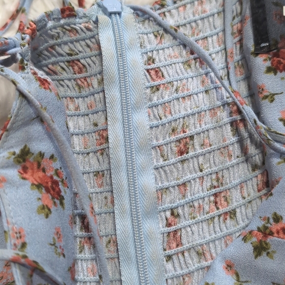 🔴Reserved for @tia_felice Reformation Blue Petunia Floral Presley Dress - Picture 16 of 16